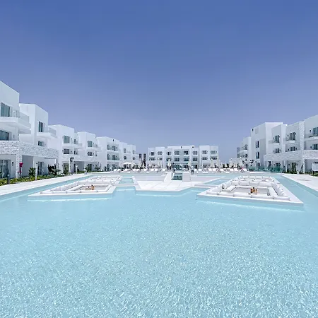 Tanoak Resort